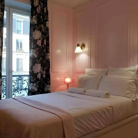 Cozy 5 Luxembourg Garden Aldaro Apartment *